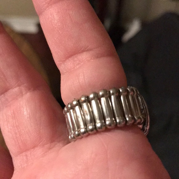 Ring - Picture 2 of 4